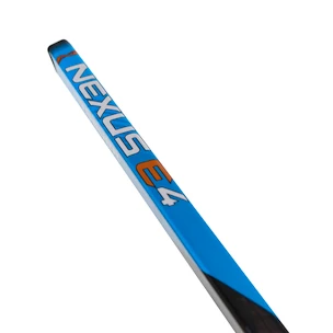 Crosă de hochei compozit Bauer Nexus E4 Grip Junior P28 (Giroux) mâna stângă în jos, flex 50