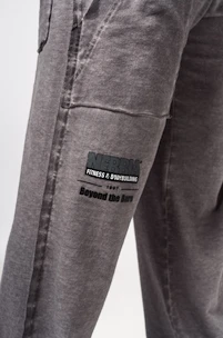 Pantaloni de trening pentru bărbați Nebbia  Washed-off Gym Sweatpants NO SHORTCUTS 372 Light Grey