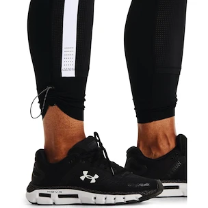 Pantaloni de trening pentru femei Under Armour  Run Anywhere Pant Black XS