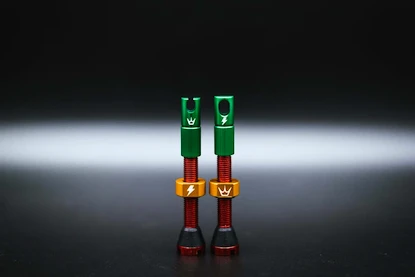 Supapă tubeless PEATY'S  X 50to01 (mk2) rasta tubeless valves 42mm (ptv2-42-ras-12)